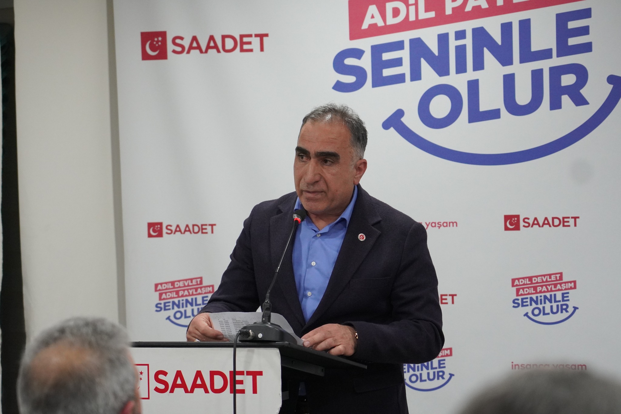 Saadet Partisinden Altın Plaket!