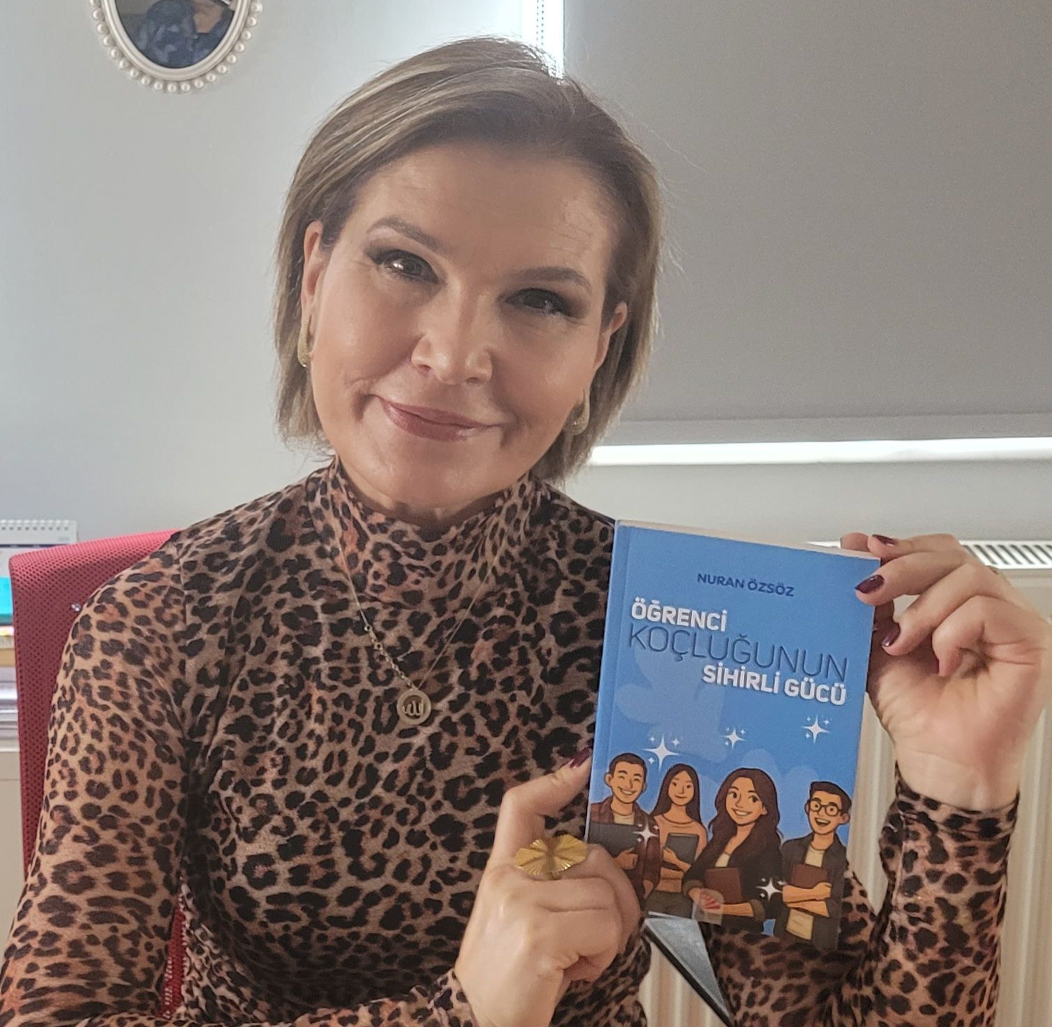 Nuran Özsöz Bursa Tüyap Kitap Fuarında Okurlarıyla Buluştu