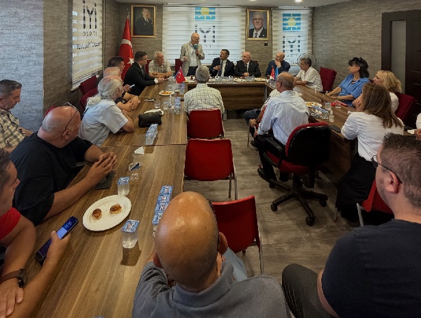 İYİ Parti Nilüfer İlçe Başkanı Selahattin Çakmak, Yalçınbayır ve Korkmaz’ı Ağırladı